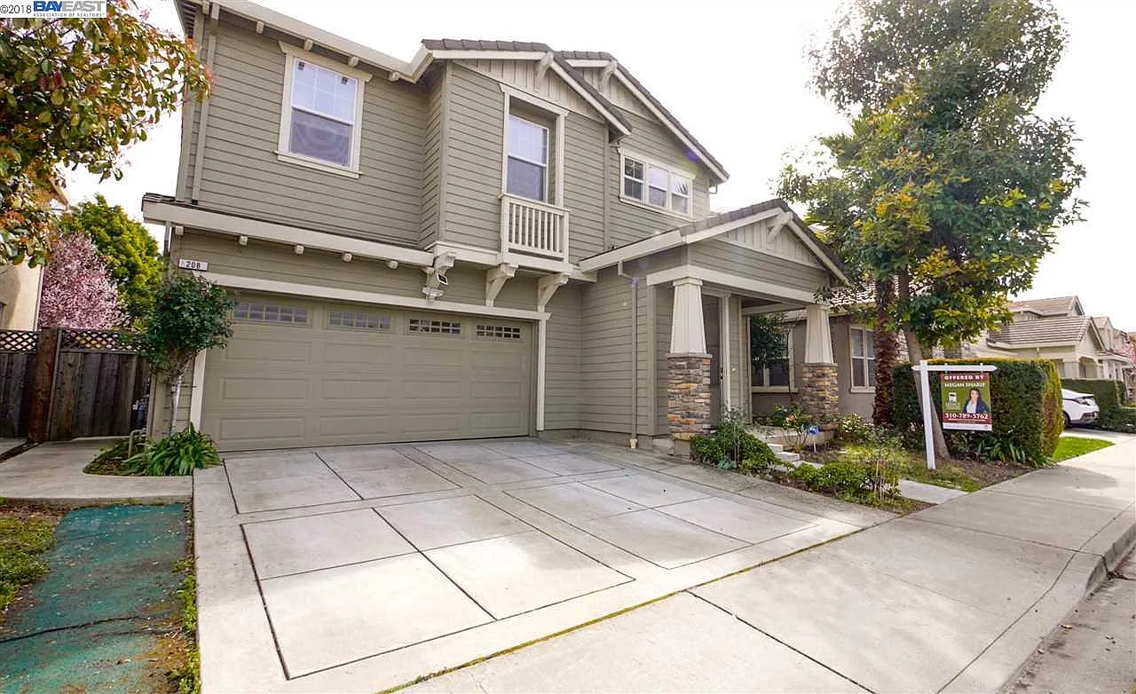 208 Elias Dr photo 1