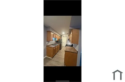8216 S Exchange Ave #4 Photo 1