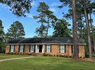 606 Summit Dr, Albany, GA 31707
