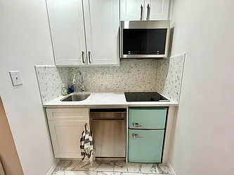 Rented by J PRESTON AND ASSOCIATES INC