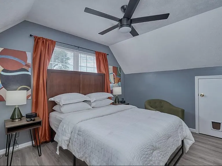 Bedroom 1 - upstairs