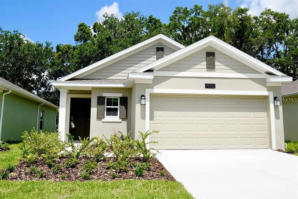 3 bed, 2.0 bath, 1444 sqft, $2,200 — Photo 1