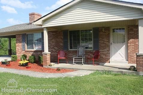1st image of 122 Norton Dr