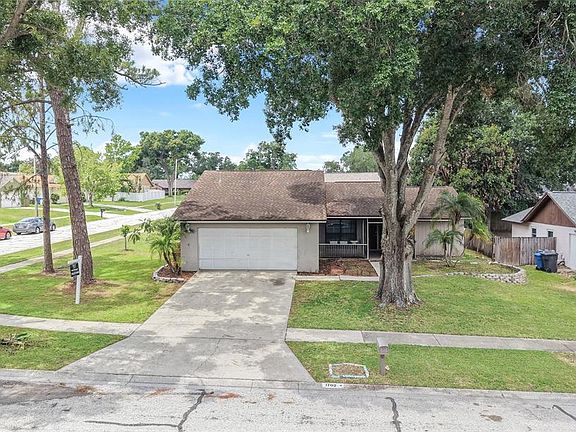 3rd image of 1702 Southwind Dr