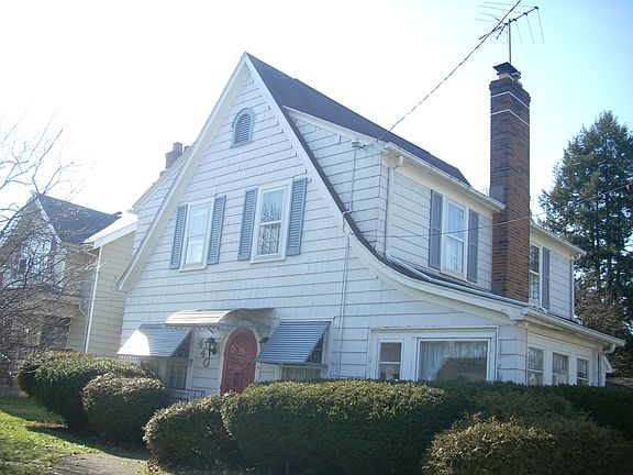 2nd image of 440 Sumatra Ave