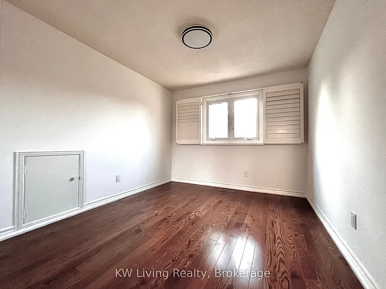 92 Breckonwood Cres — Photo 24