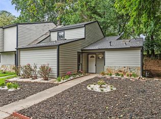 221 Toweridge Dr, Marietta, GA 30064