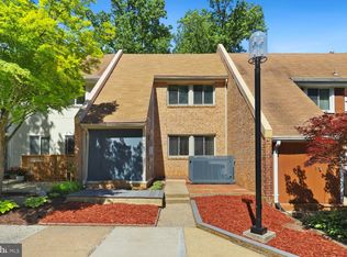 1445 Greenmont Ct, Reston, VA 20190