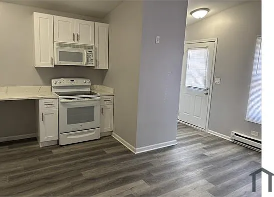 1 bed, 600 sqft, $1,350 — Photo 3