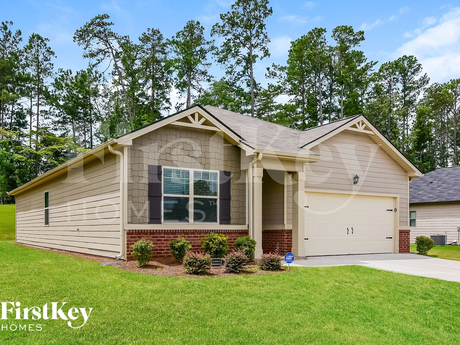 3 bed, 2.0 bath, 1711 sqft, $1,960 — Photo 2