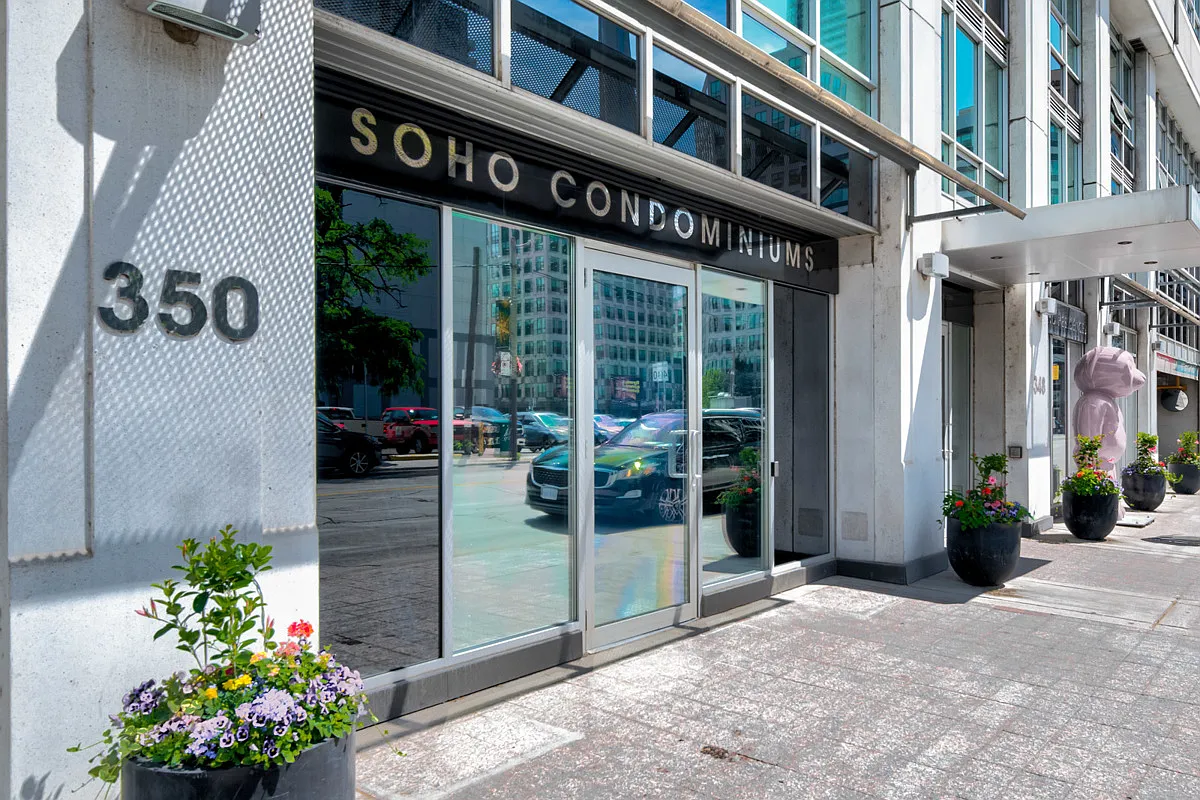 The Soho — Photo 3