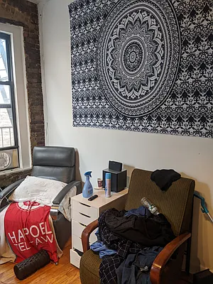 Rented by Loisaida Realty | media 25