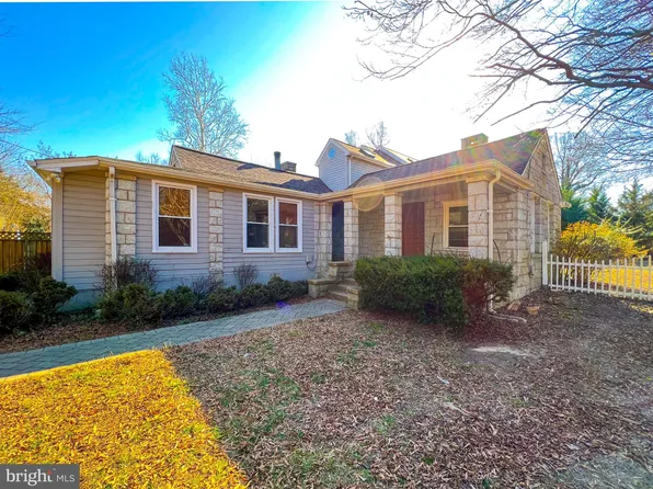 4002 Meadowview Dr, Suitland, MD 20746