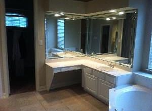 4th image of 1305 Ginger Dr