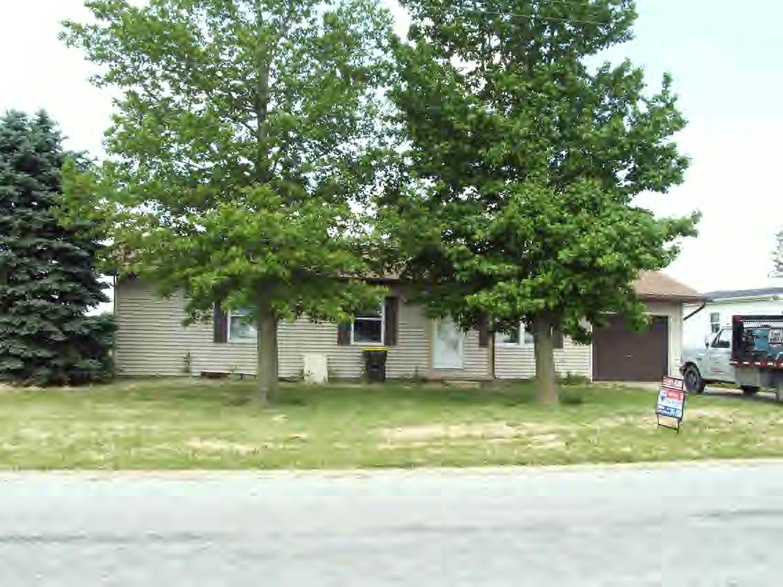 210 Westside Dr, Cerro Gordo, IL 61818 Zillow