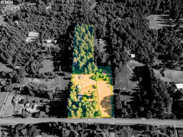 39740 Lacomb Dr, Lebanon, OR 97355