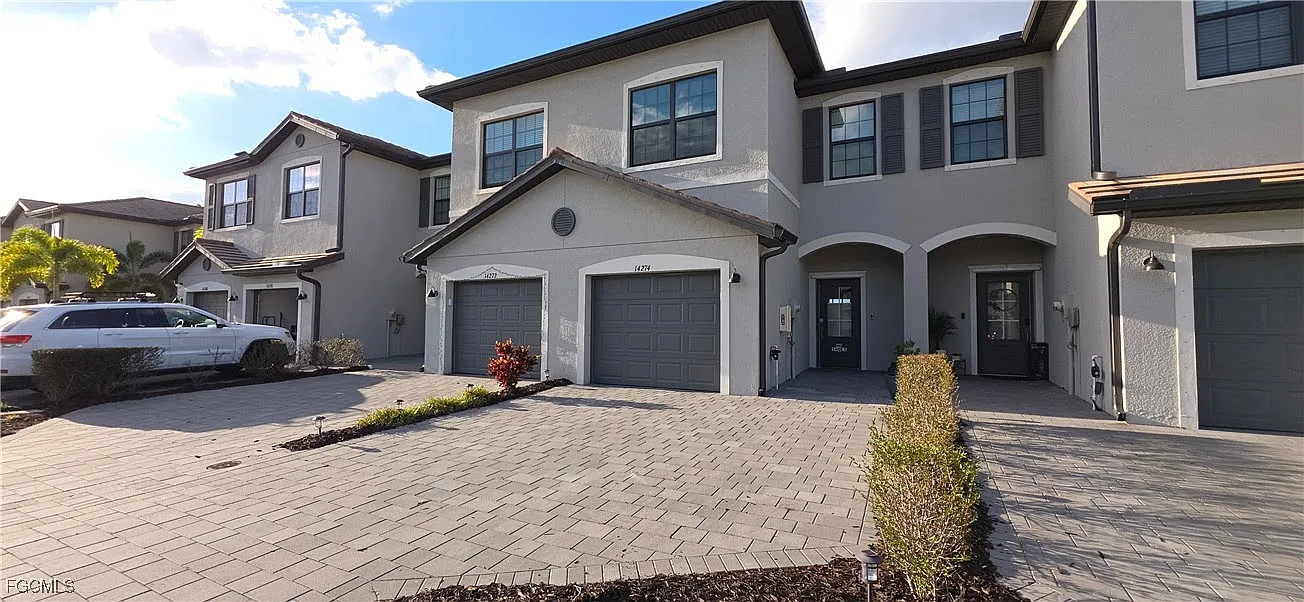 14274 Pine Lodge Ln — Photo 2