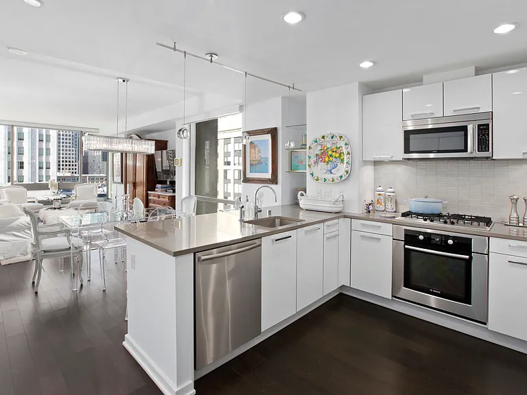 1 Hawthorne St #14G — Photo 12