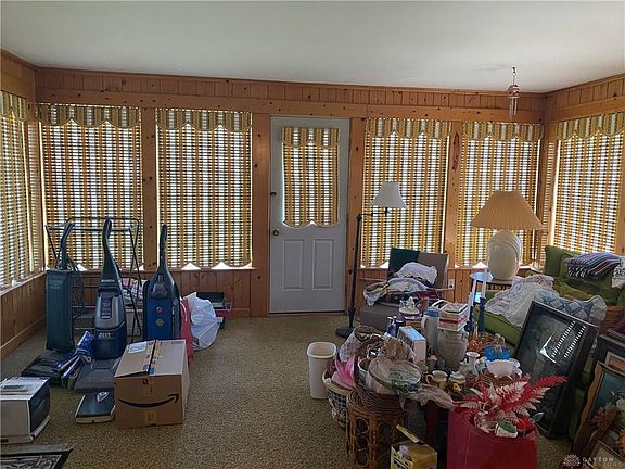 5th image of 1712 Dubois Dr