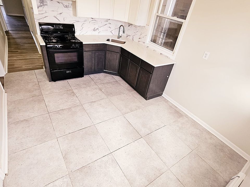1st image of 426 S 17th St #2B