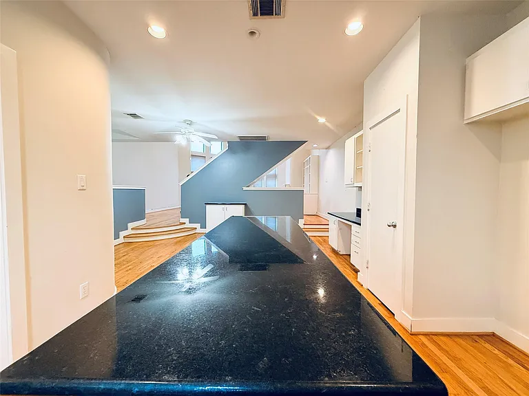 9813 Cynthia Ann Ct — Photo 15