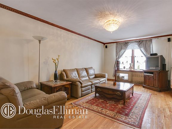 4th image of 13915 83rd Ave APT 411