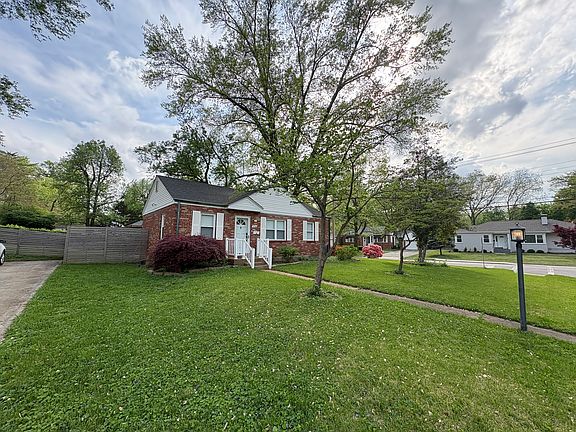 2nd image of 9766 Warson Pl