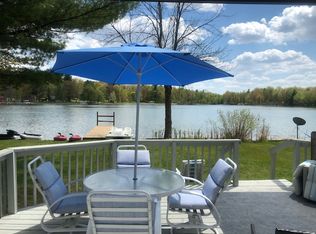 1221 Shady Ln, Greenville, MI 48838