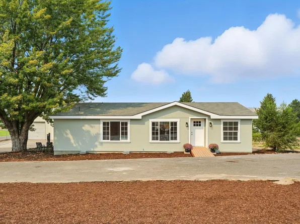 211 Harbor Blvd, Burbank, WA 99323