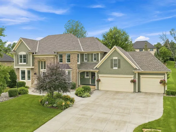 3824 Fairway Ter, Woodbury, MN 55125