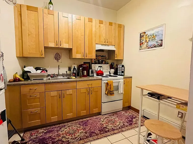 96 Linden St #12 — Photo 5