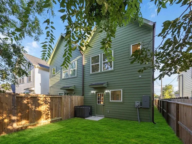 8018 Attwater St #B — Photo 28
