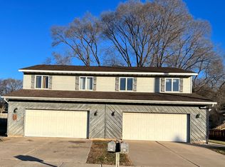 1230 E Ave N, Onalaska, WI 54650