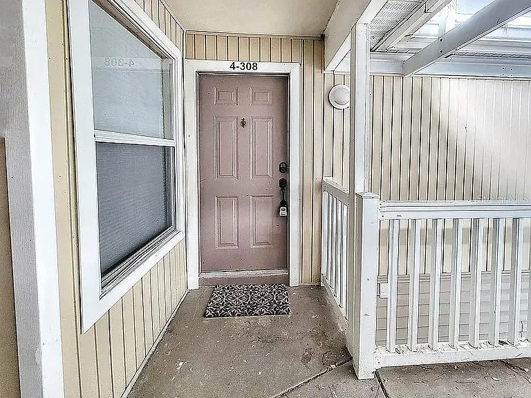 4000 SW 23rd St #4-308 — Photo 1