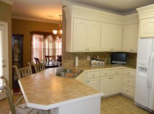 508 Roxbury Pl, Florence, MS 39073