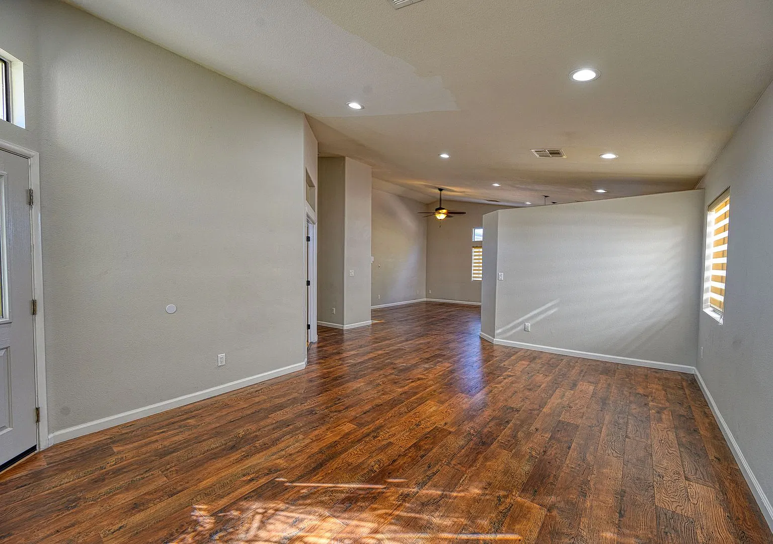 3 bed / 2 bath in Henderson — Photo 2