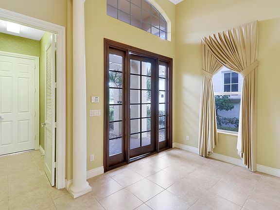 5th image of 107 SE Santa Gardenia
