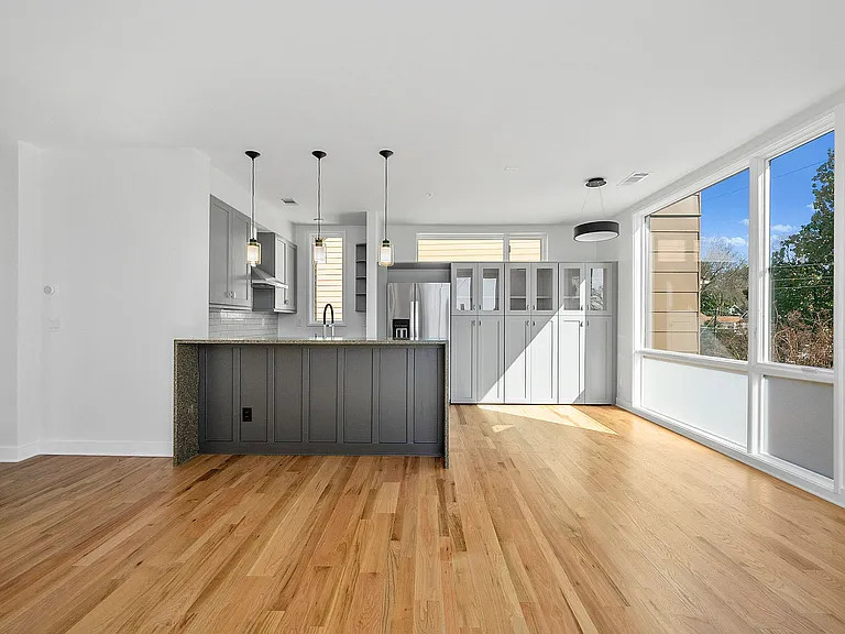 1322 Lafrance St NE #B — Photo 28