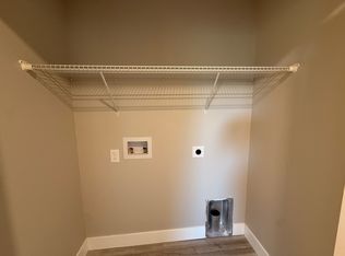 47 Crystal Springs Rd, Linn Creek, MO 65052