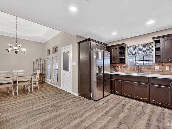 4th image of 3219 Sierra Cir