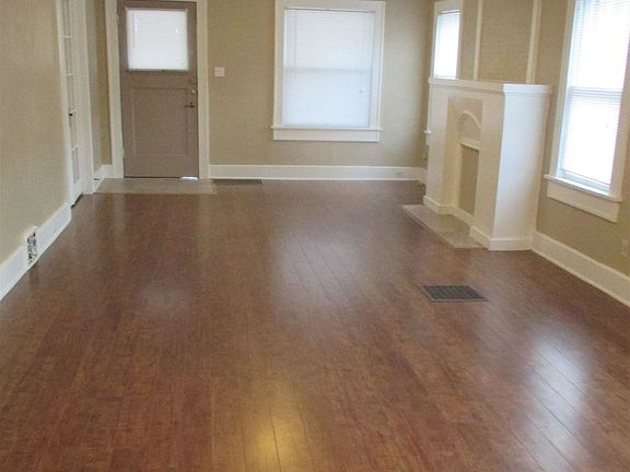 5. 309 S Estelle, Living Room (1)