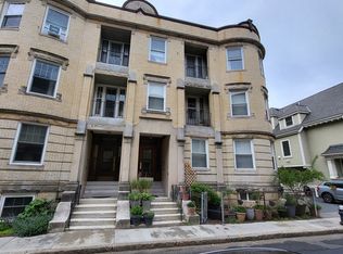 11 Wellman St #1, Brookline, MA 02446
