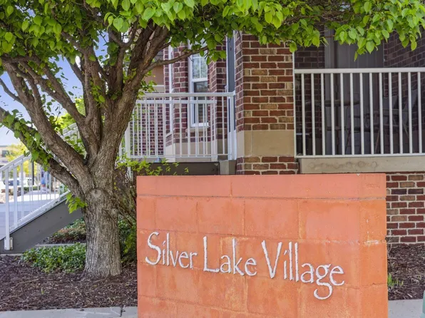 2550 38th Ave NE Unit 109, Saint Anthony, MN 55421