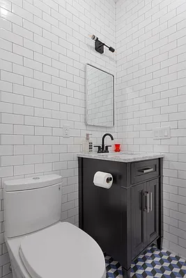 Rented by Tapiro Realty | media 19