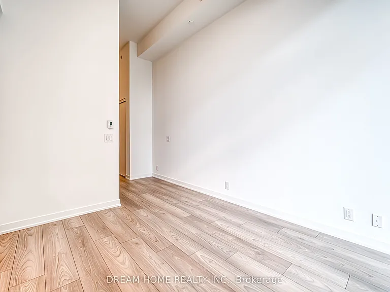 285 Dufferin St #705 — Photo 15