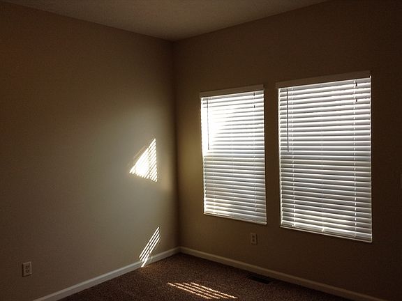 3rd image of 1005 Greenob Dr