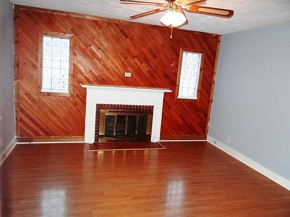 2nd image of 761 Coralie St