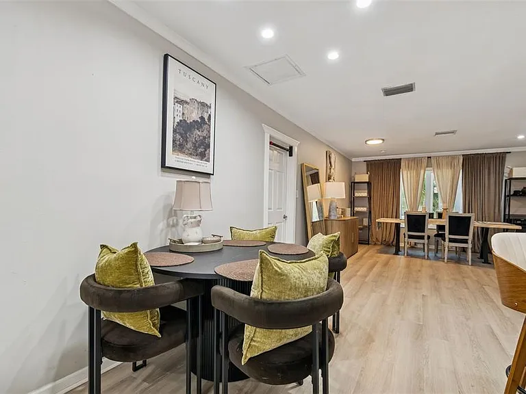 2302 S Arrawana Ave — Photo 16
