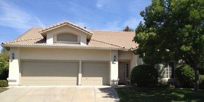 Great curb appeal!