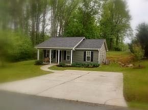 1st image of 609 W McKinley St